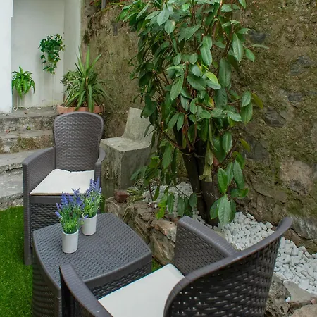 Apartament Small Antique La Spezia